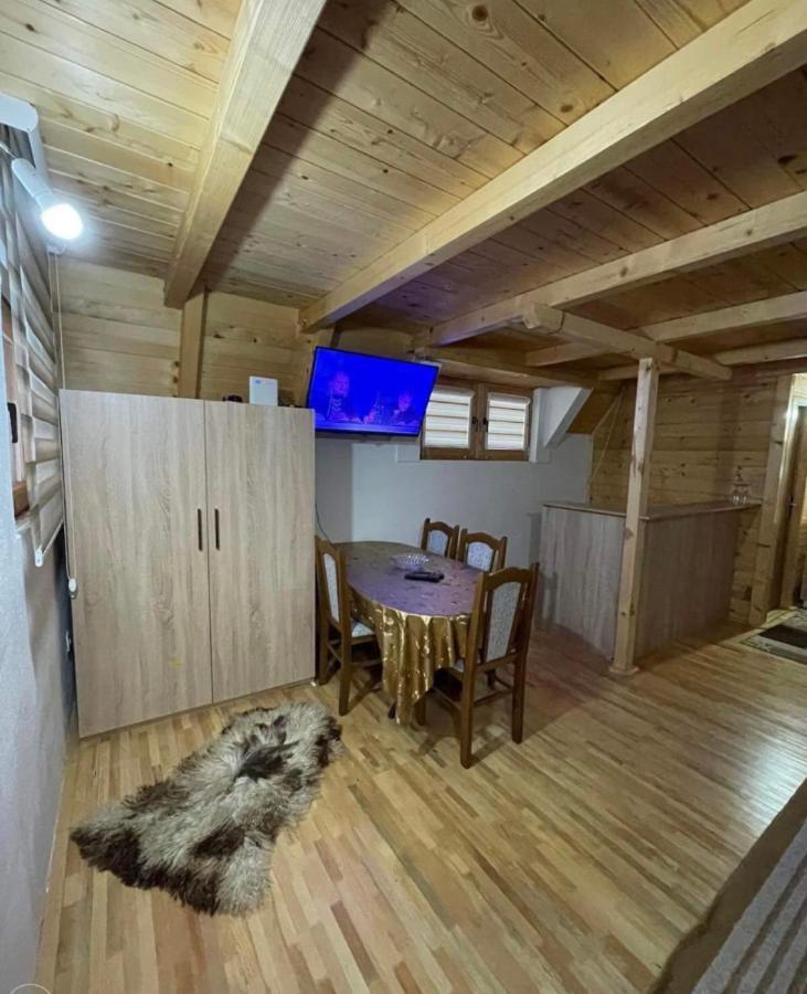 Vikendica Bosnjak SJJ Buitenkant foto